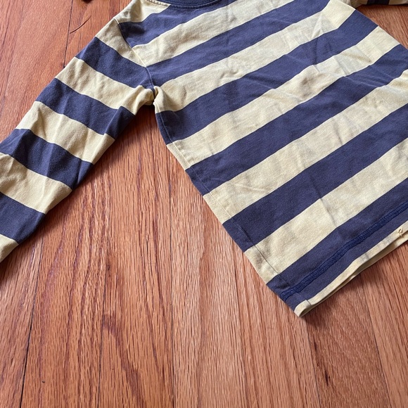 COPY - Lot of 3 boys’ size 3T shirts - Picture 6 of 8